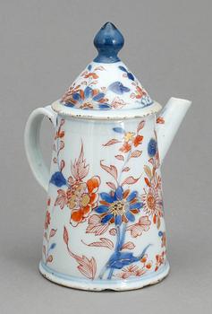 TEKANNA, porslin, Qing dynastin, Qianlong (1736-95).