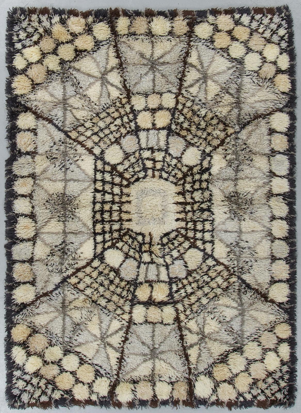 Marianne Richter, a carpet, "Löfstad", a machine made pile, ca 192 x 136 cm.