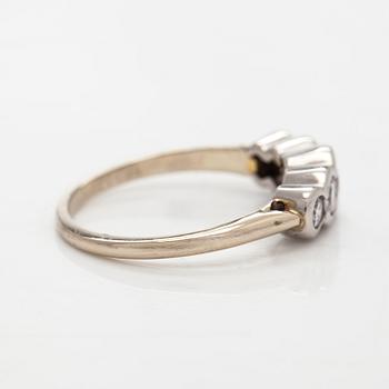 Ring, brilliant cut diamonds, 14K white gold.