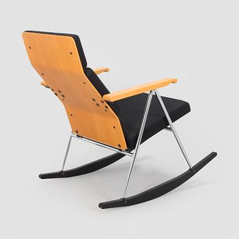 Yrjö Kukkapuro, A 'Funktus' rocking chair, Avarte.