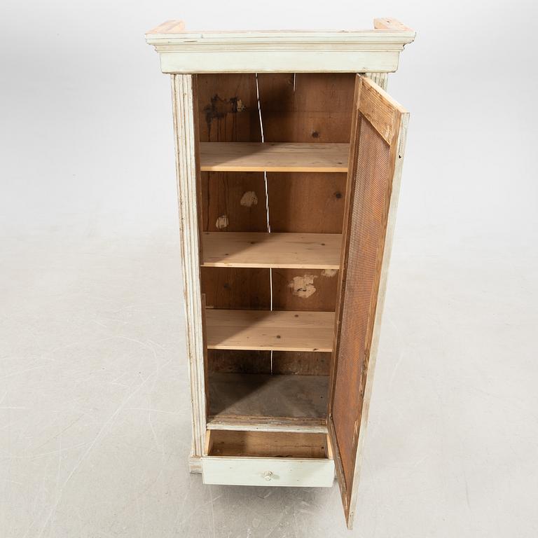 Cabinet, 20th century.