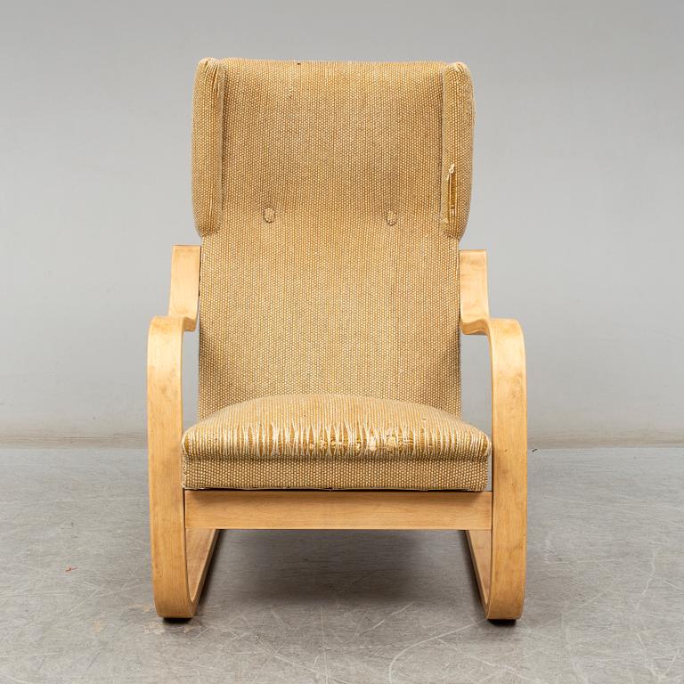 ALVAR AALTO, a model 401 birch easy chair from Artek, Finland.