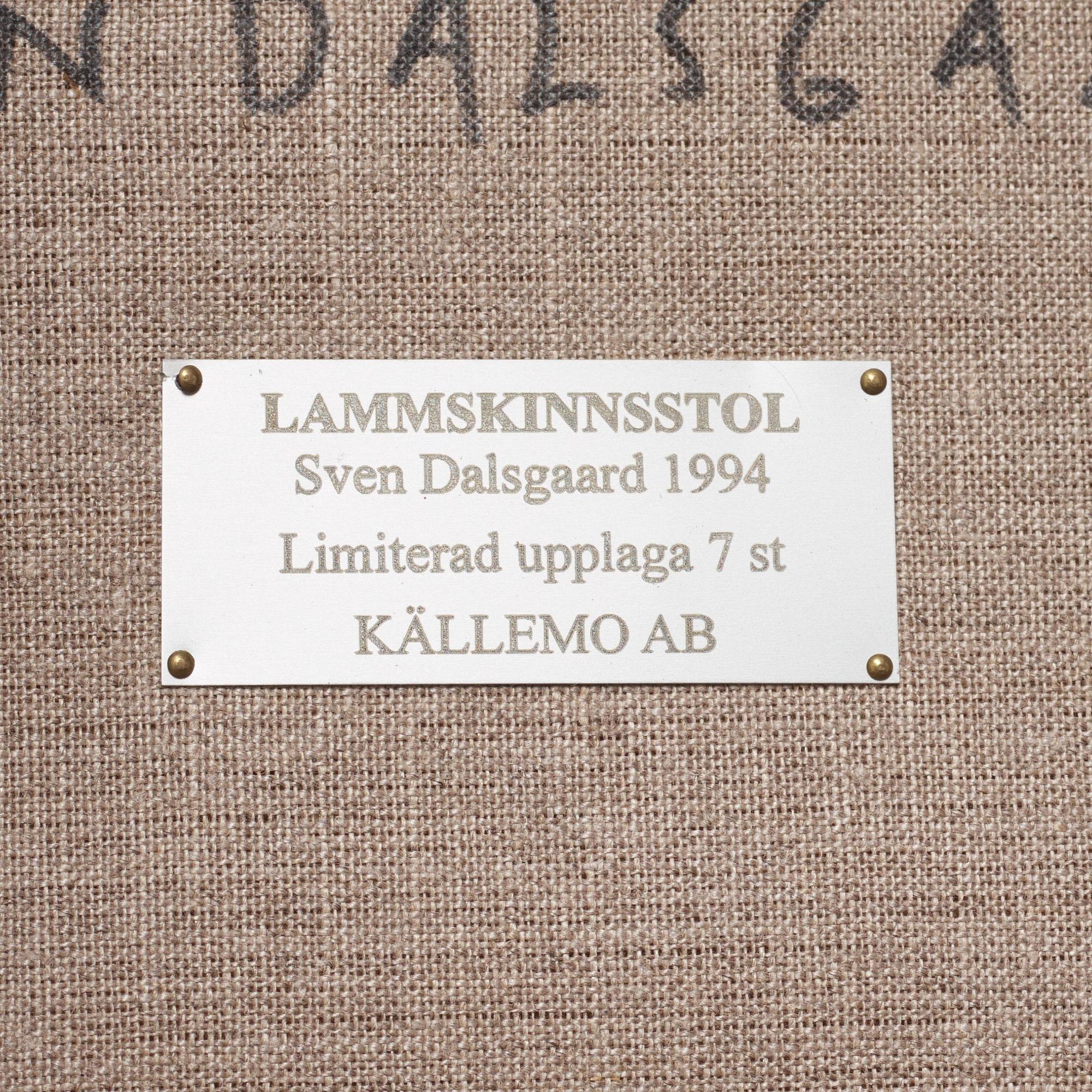 Sven Dalsgaard, stol, "Lammskinnsstol", ed. 7, Källemo, Värnamo, 1994.