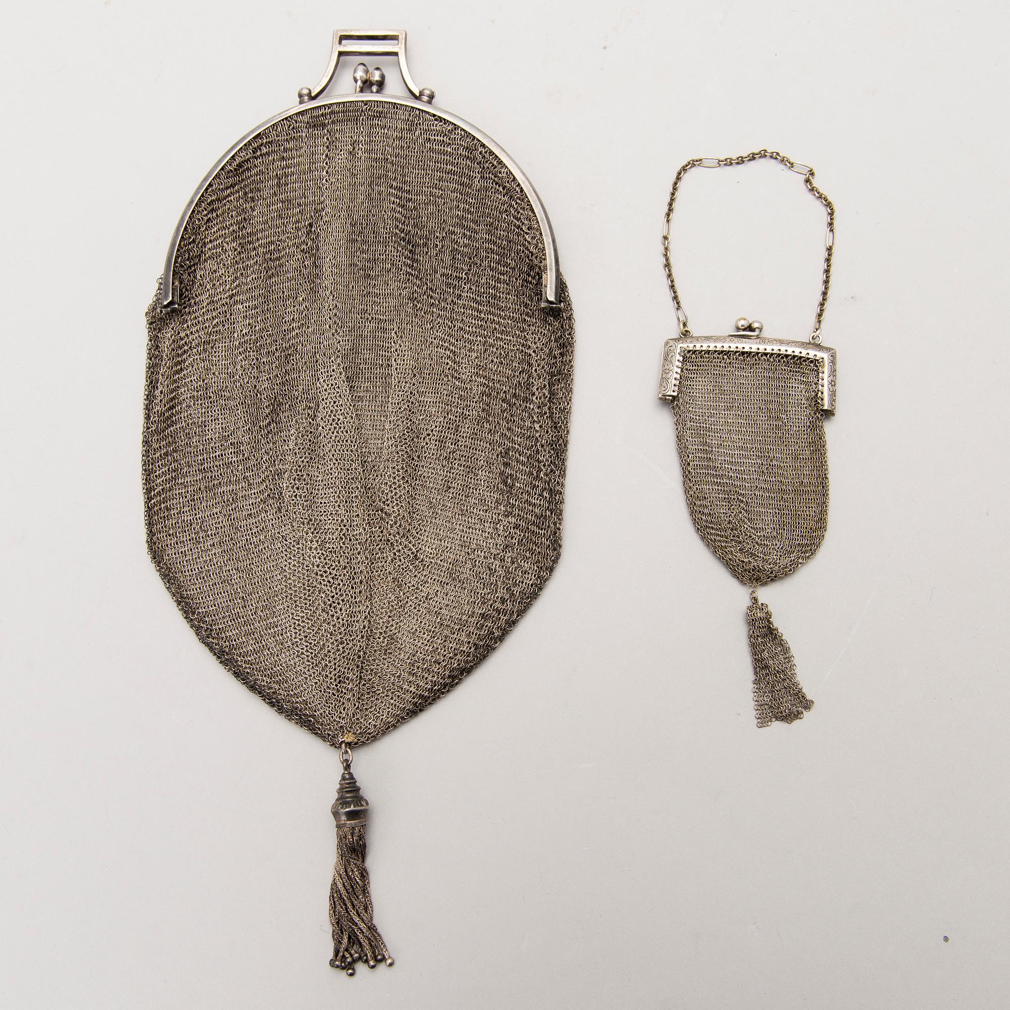 AFTONVÄSKOR, 2 st, i silver och försilvrad metall.