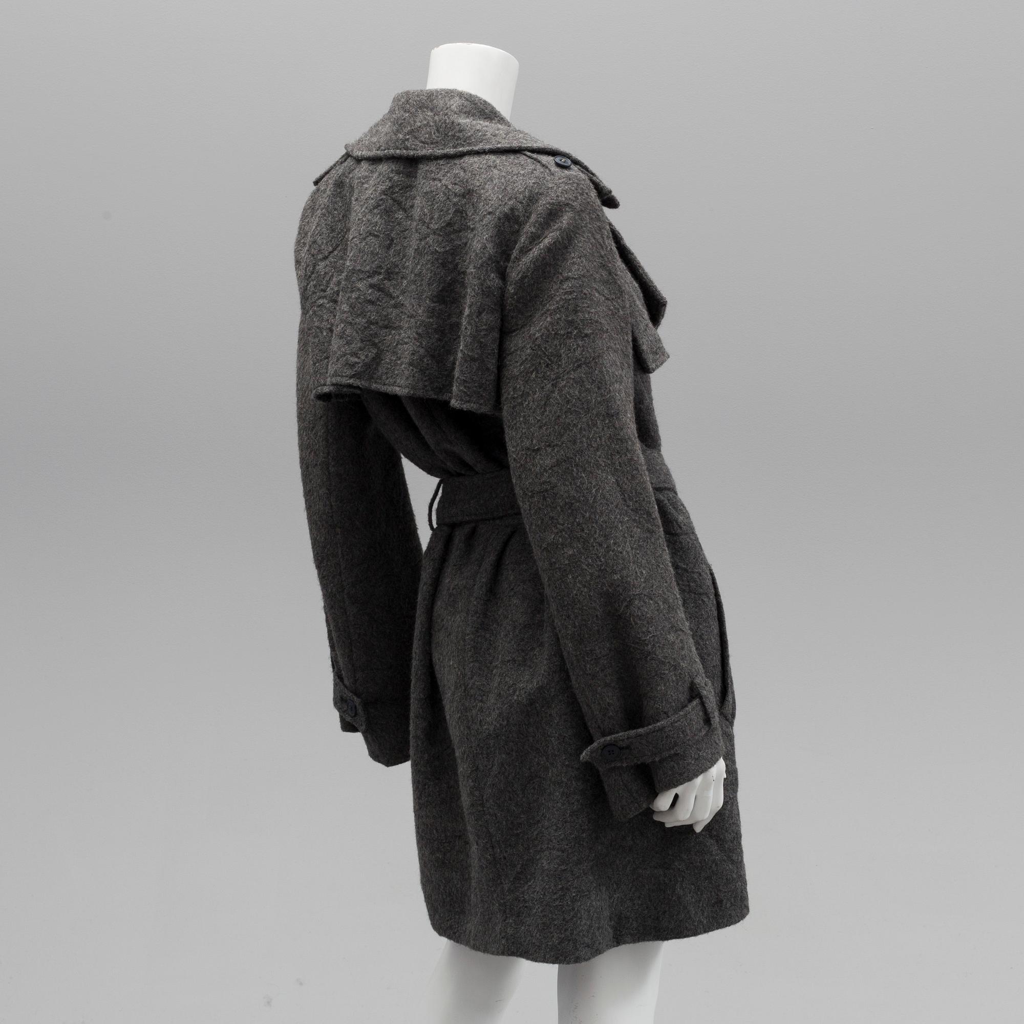 COAT, Ninia Ricci, size 42.