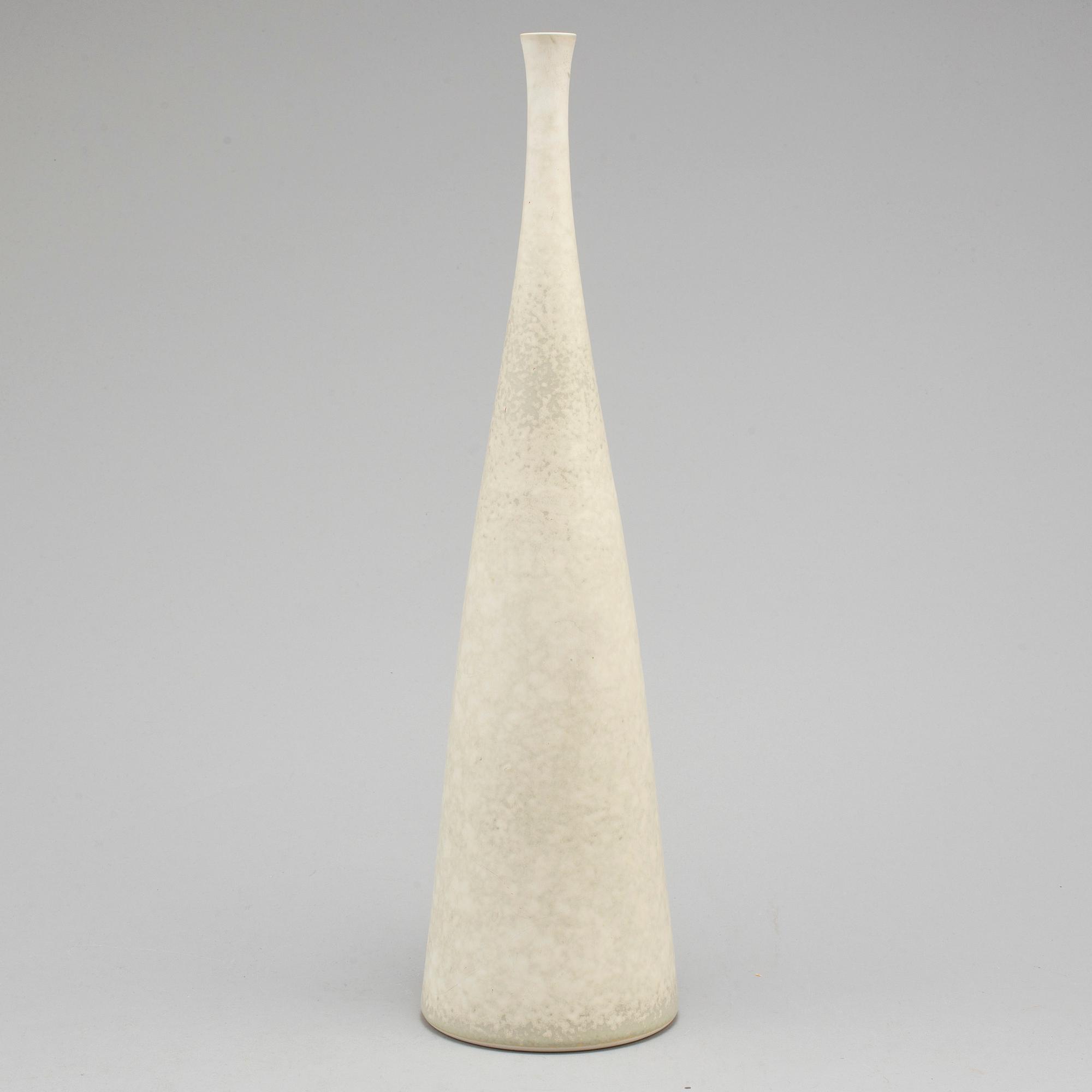 Carl-Harry Stålhane, vas, stengods, ur 1948 års serie, Rörstrand 1950-tal.