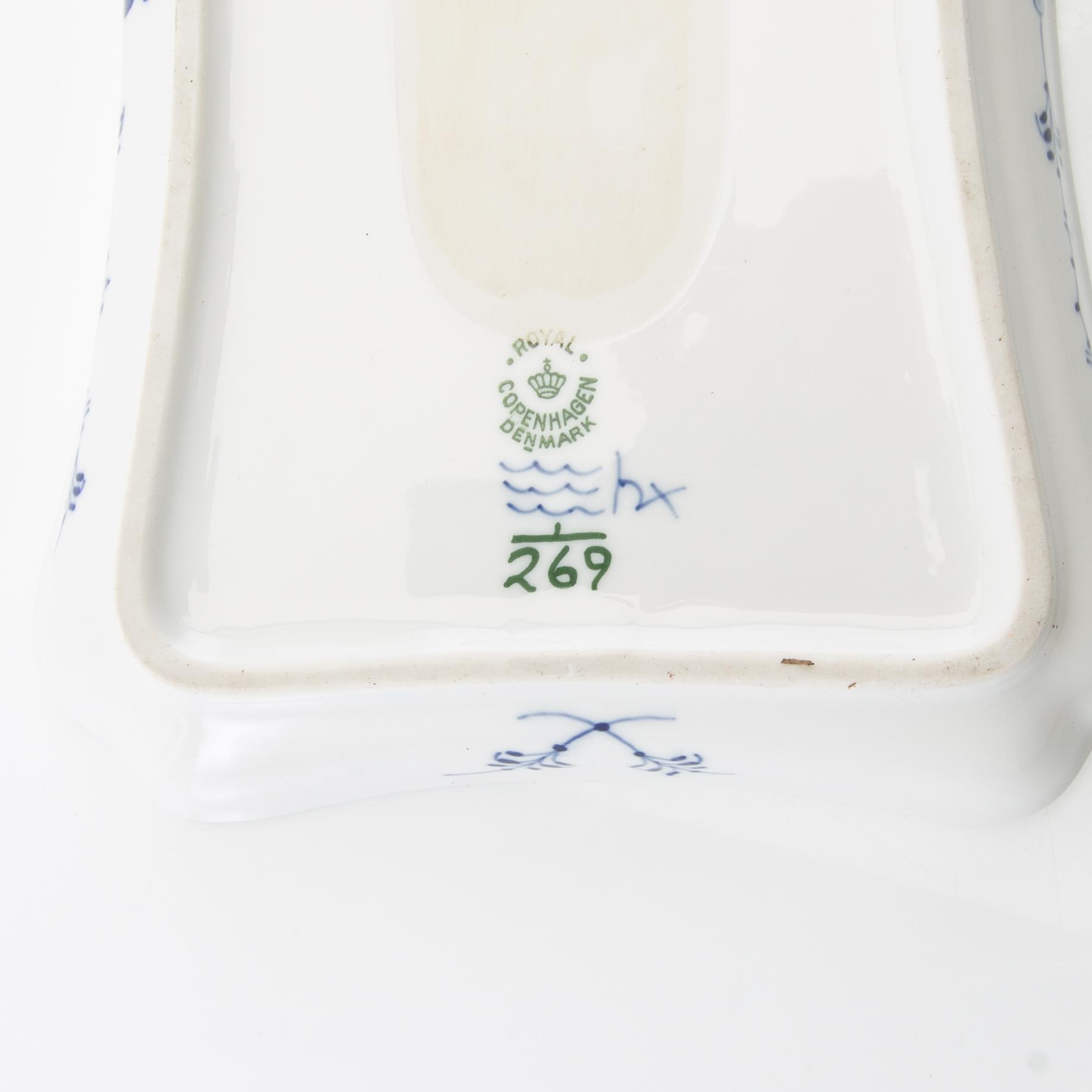 Servis 31 dlr "Musselmalet rifflet" Royal Copenhagen Danmark 1900-talets senare del porslin.