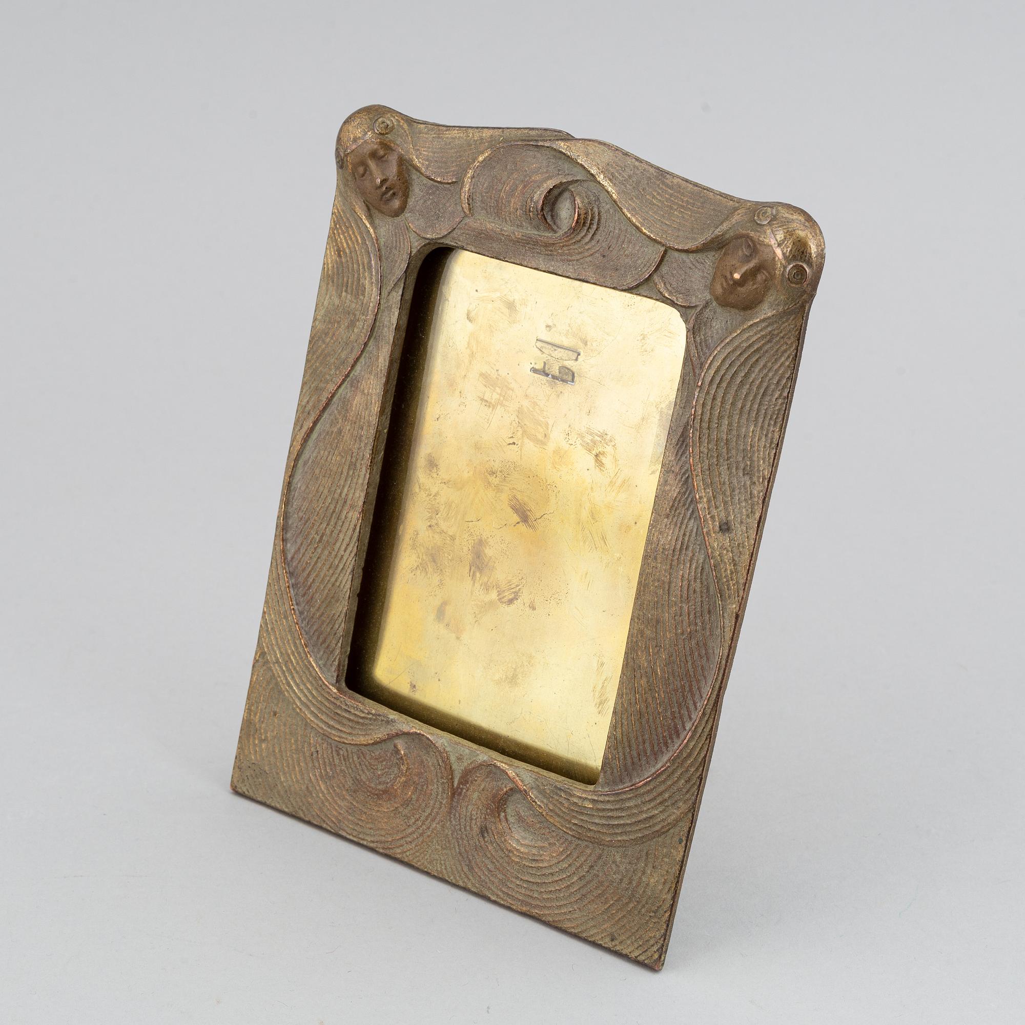 Fotoramar, fyra stycken, jugend. 1900-talets första del.