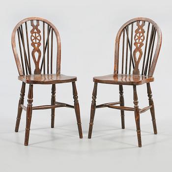 STOLAR, ett par, Windsormodell, omkring 1900-talets mitt.