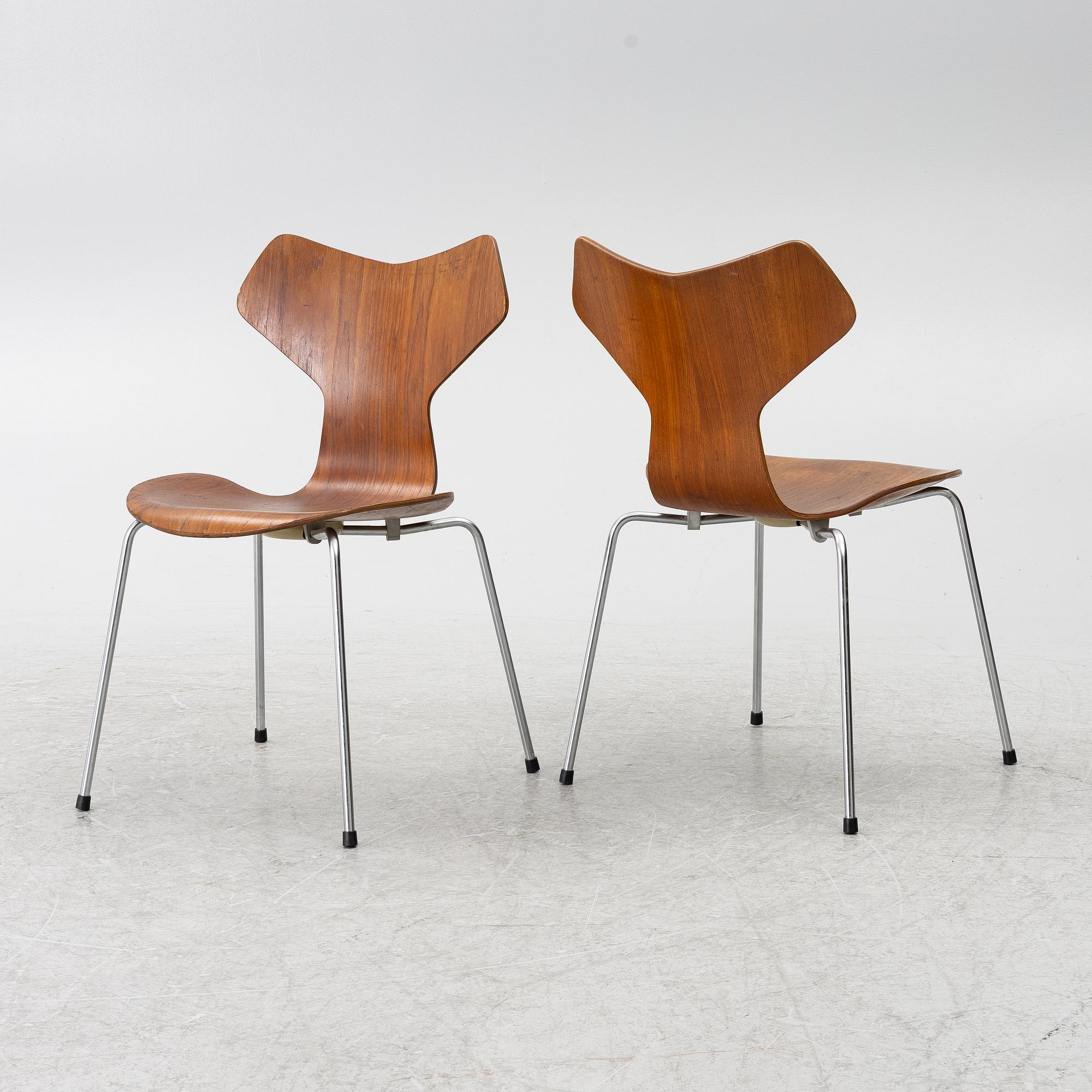 Arne Jacobsen, Chairs, 5, “Grand Prix”, Fritz Hansen,