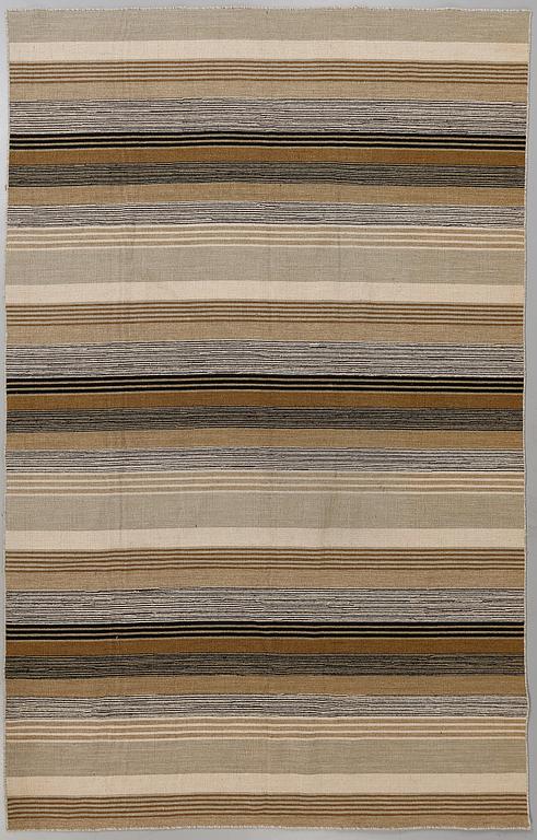 MATTA, 1900-talets andra hälft, ca 303 x 197 cm.