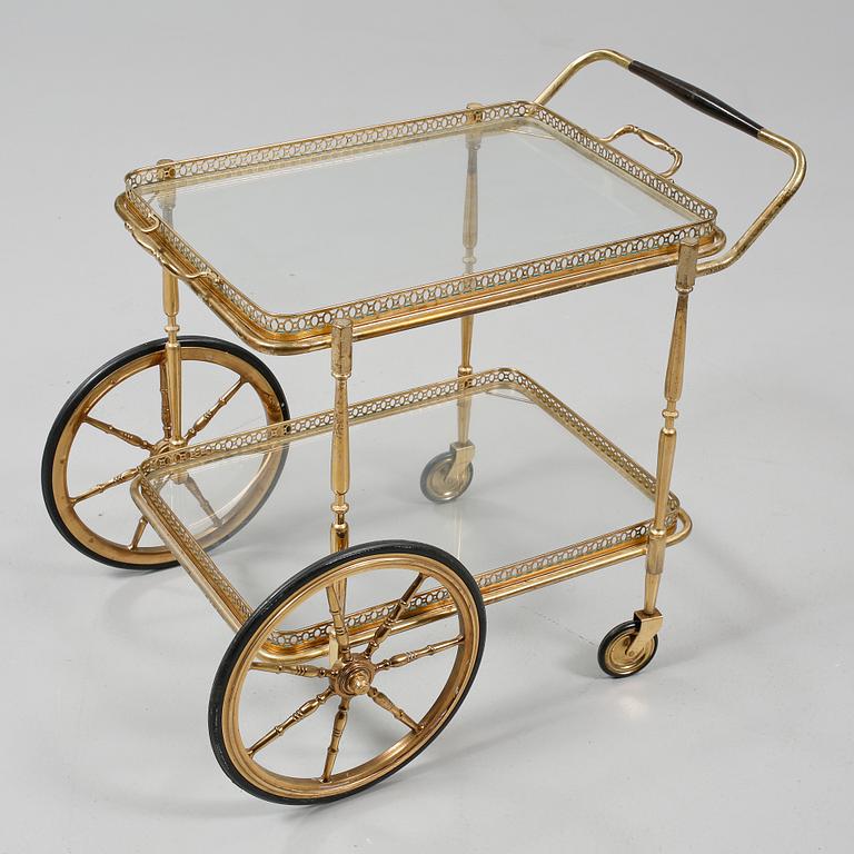 SERVERINGSVAGN, 1900-talets andra hälft.