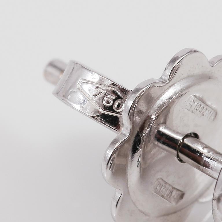 ÖRHÄNGEN, 1 par, briljantslipade diamanter total ca 1.05 ct.