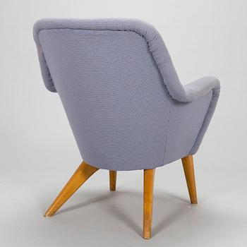 Carl Gustaf Hiort af Ornäs, a mid-20th century 'Pedro' armchair for Hiort Tuote Puunveisto Oy - Träsnideri Ab.