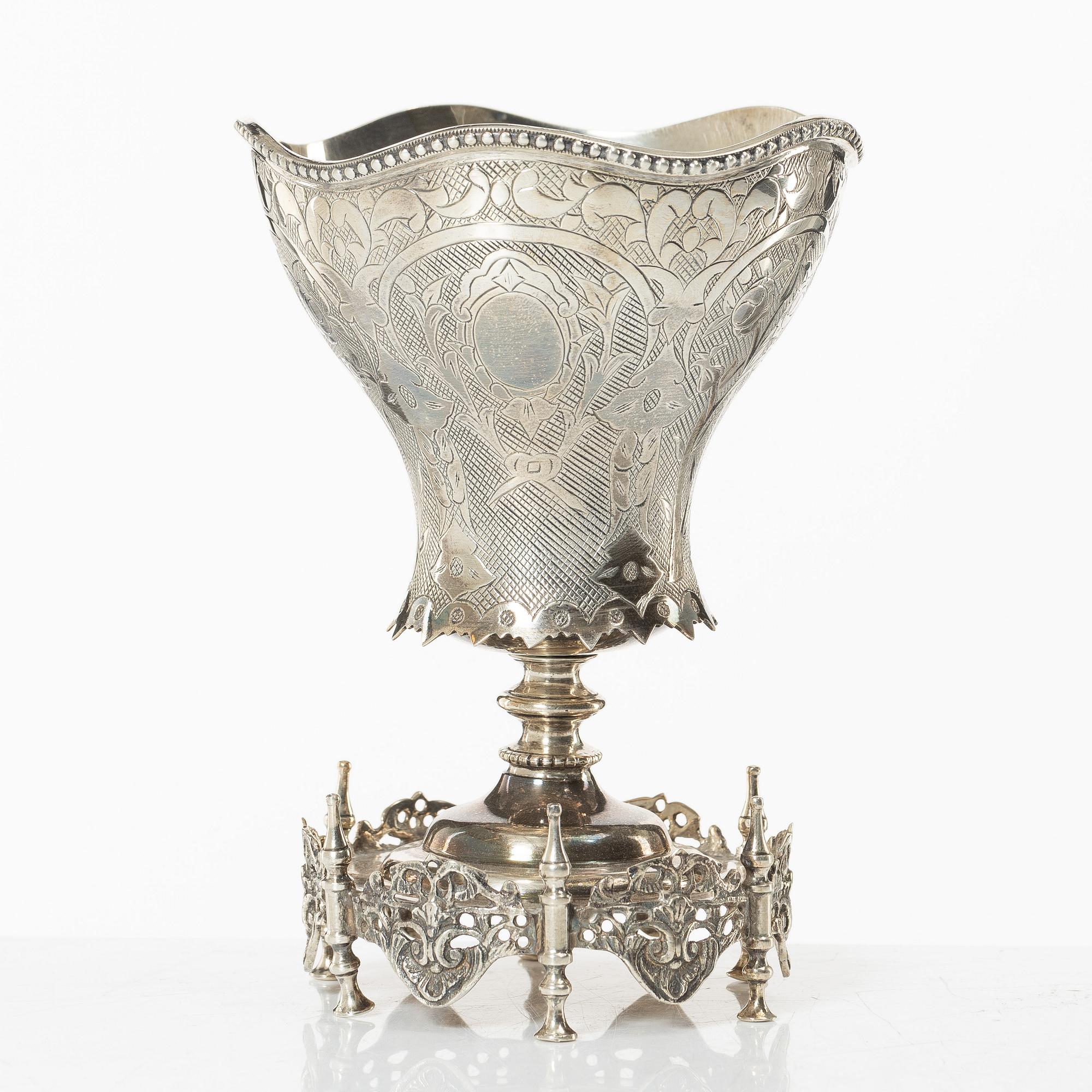 Goblet on foot, silver, 20th Century.