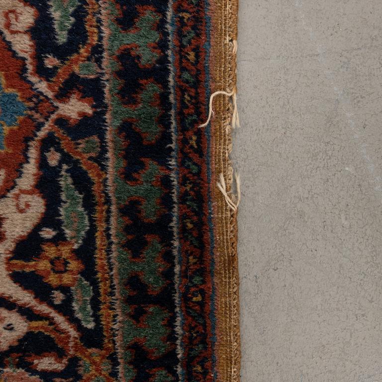 Matta, nordvästpersisk, 295 x 200 cm.