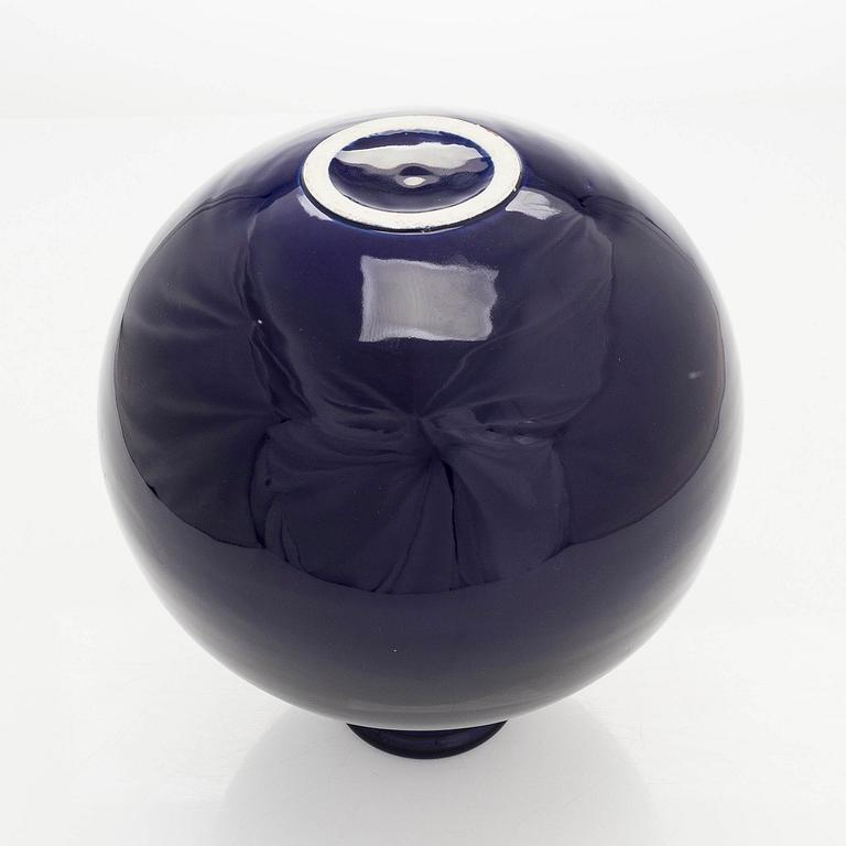 Inkeri Leivo, Konstkeramik, "Blue Velvet" osignerad.