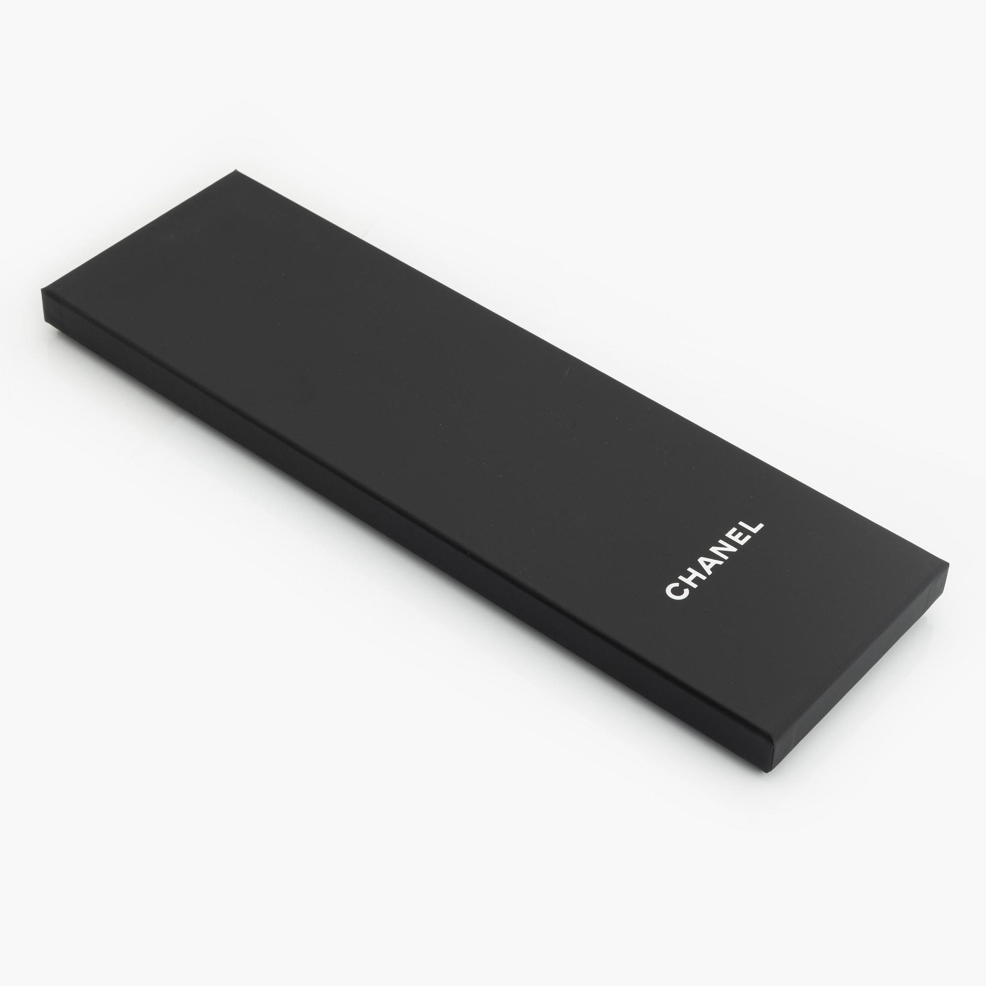 Chanel, pannband.