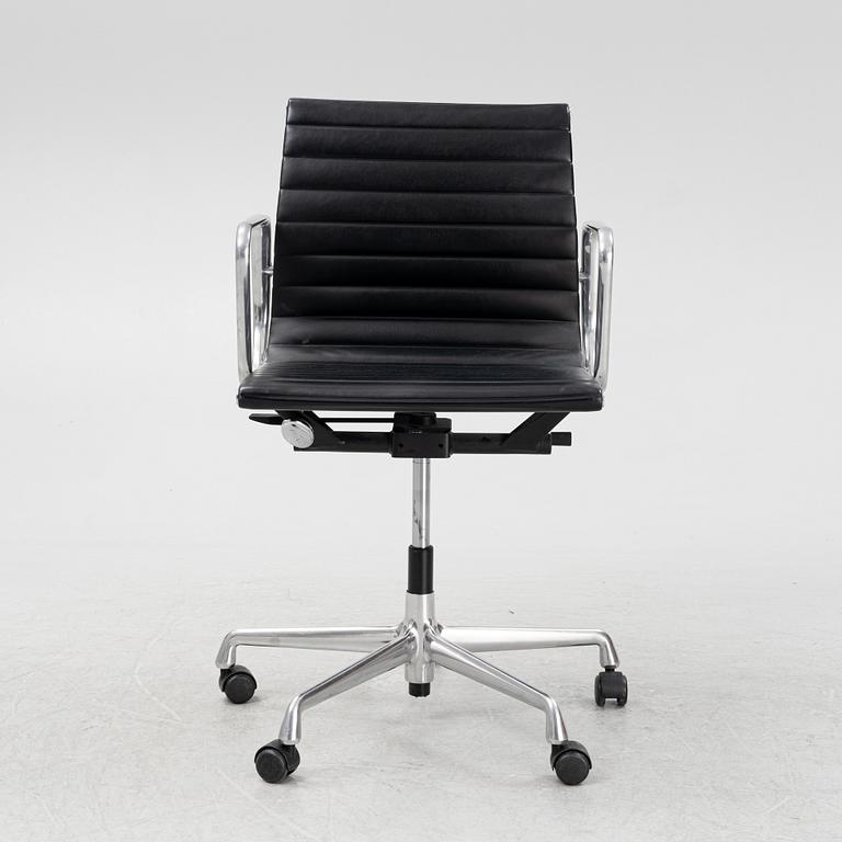 Charles & Ray Eames, a black leather 'EA 117' office chair, Vitra.