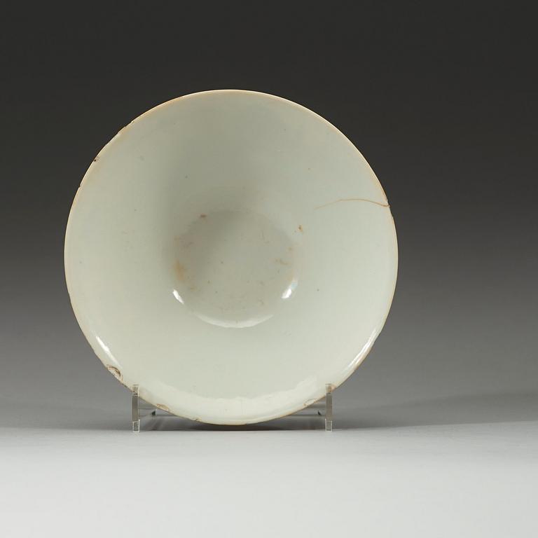 A Doucai bowl, Qingdynasty. With Qianlongs seal mark.