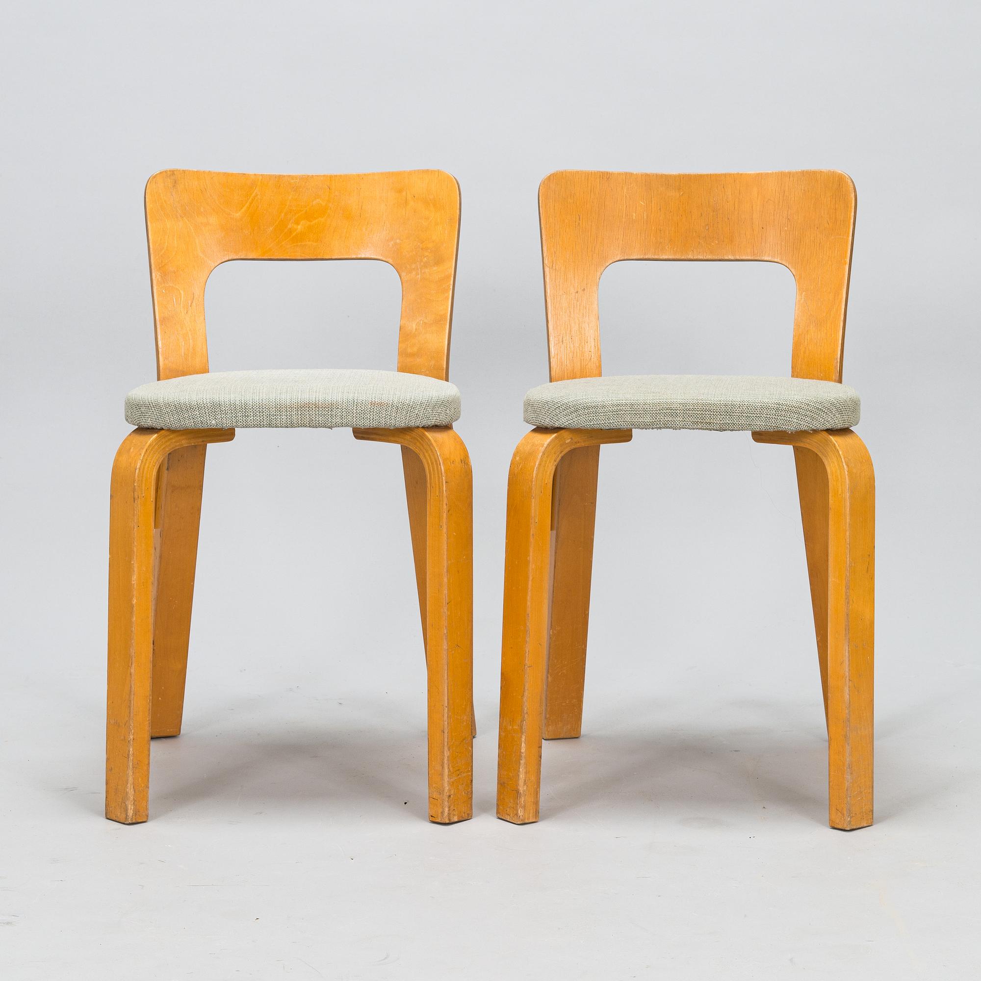 Alvar Aalto, a pair of 1930s model 65 chairs , O.Y. Huonekalu- ja Rakennustyötehdas A.B.