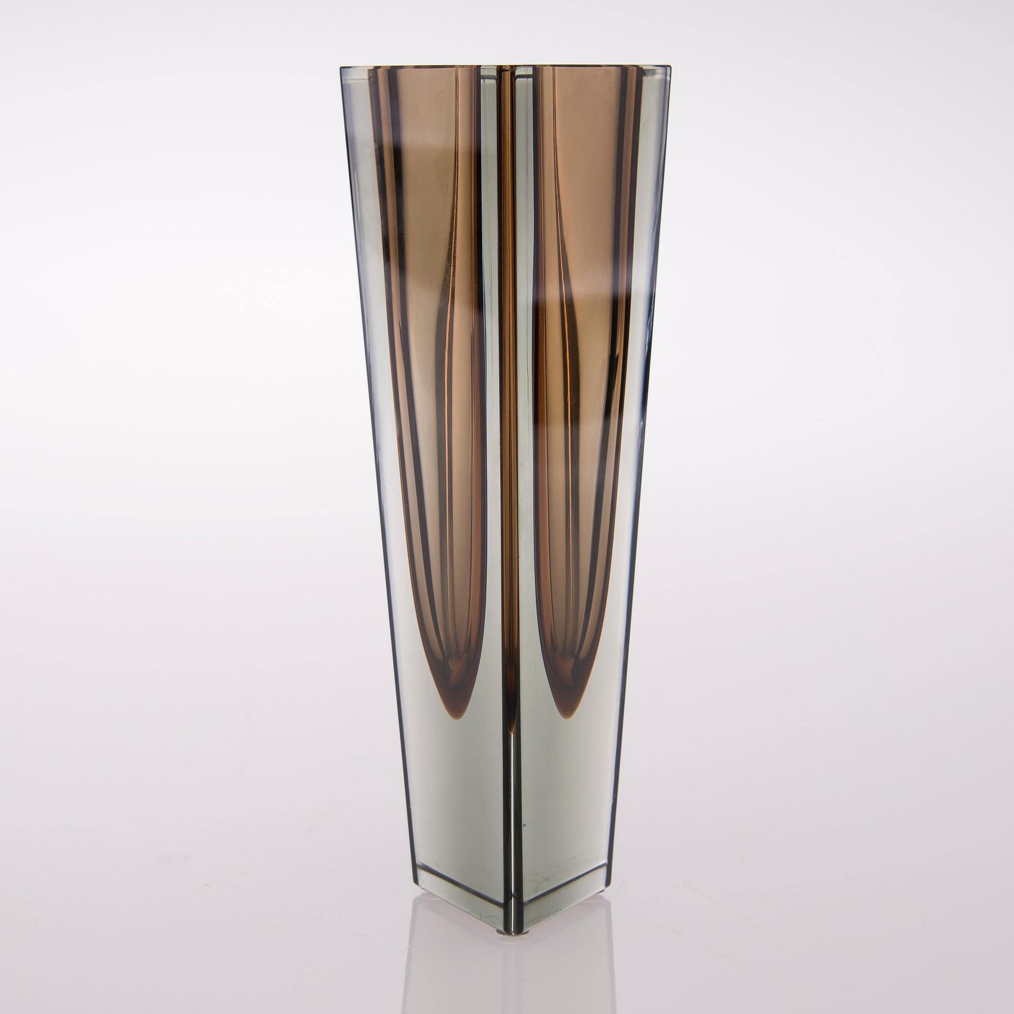 A 'Prisma KF 215' vase, signed K. Franck, Nuutajärvi Notsjö.