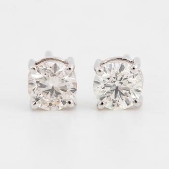 Brilliant-cut diamond stud earrings, with IGI report.