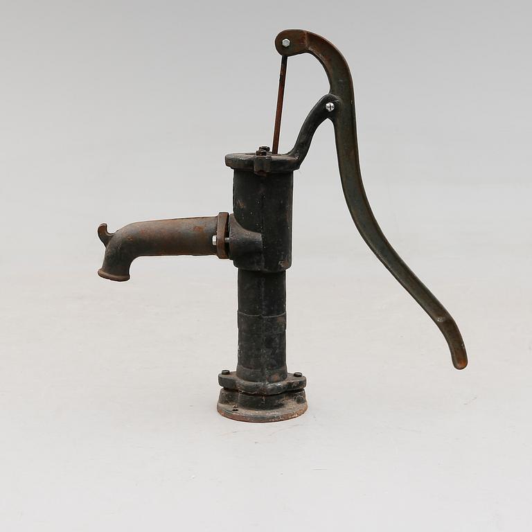 TRÄDGÅRDSPUMP, 1900-tal.