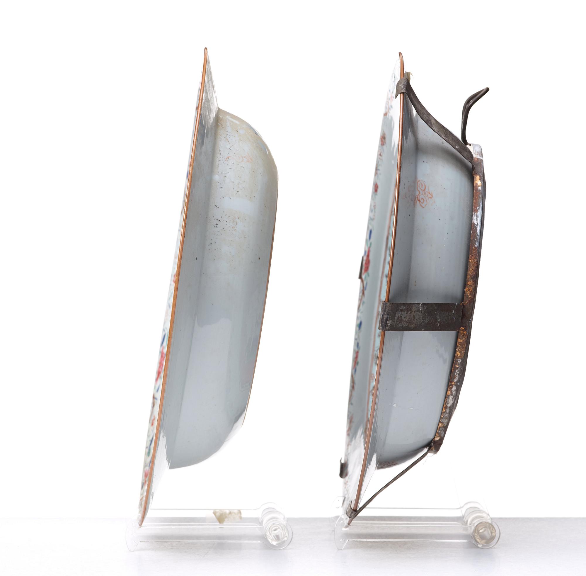 A pair of famille rose dishes, Qing dynasty, Yongzheng (1723-35).