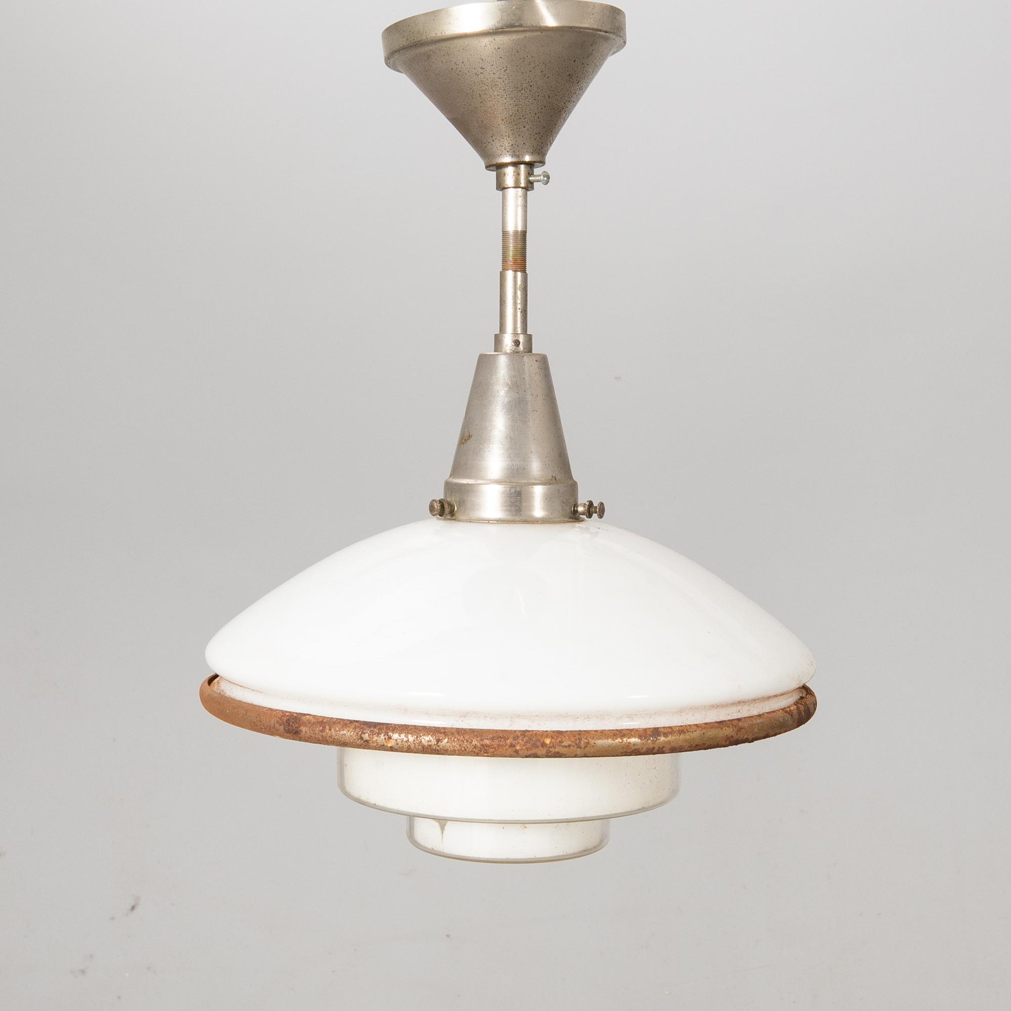 Otto Müller, taklampa, "Sistrah-pendel", Megaphos, 1900-talets första hälft.