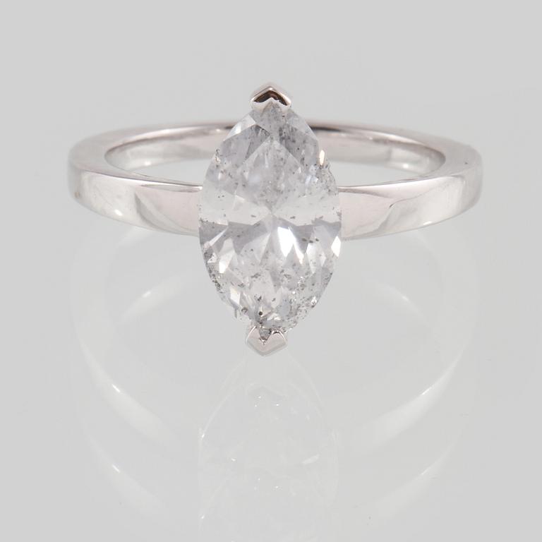RING, 18K vitguld med navetteslipad diamant, ca 2.14 ct. Vikt 4.4 g.