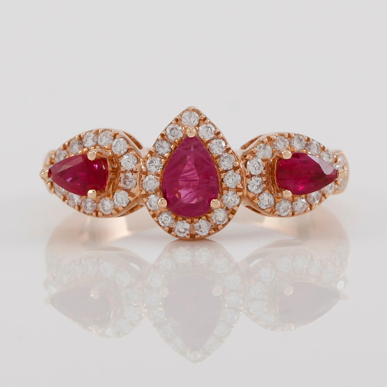 RING, 18K guld, diamanter tot ca 0.43 ct. och rubiner tot ca 0.92 ct.