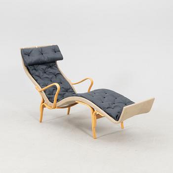 Bruno Mathsson, "Pernilla 3" easy chair for DUX, late 20th century.
