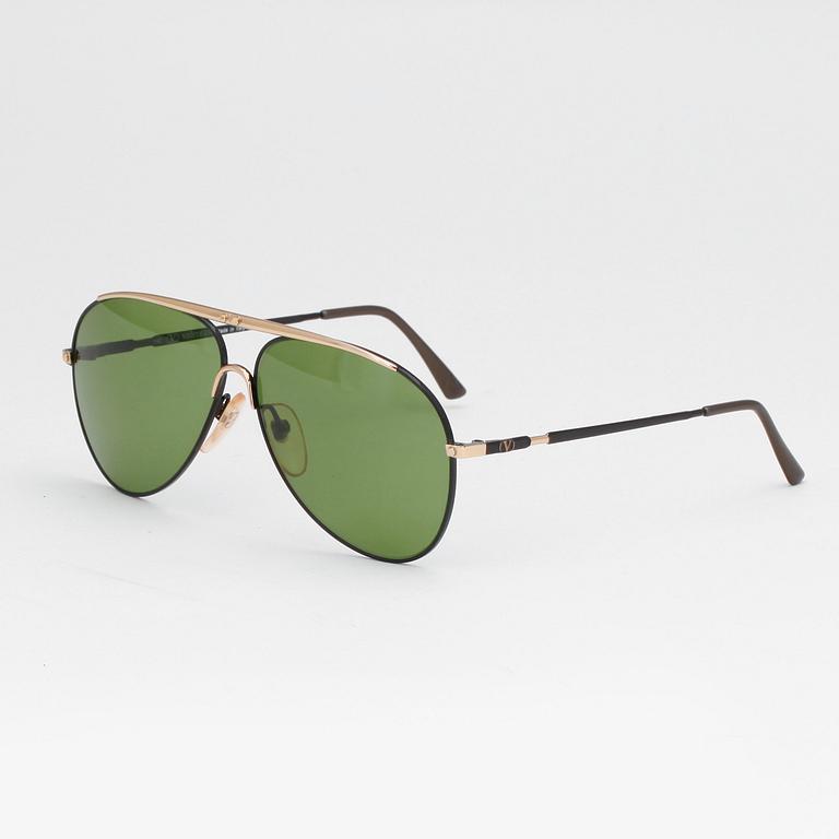 VALENTINO, a pair of sunglasses.