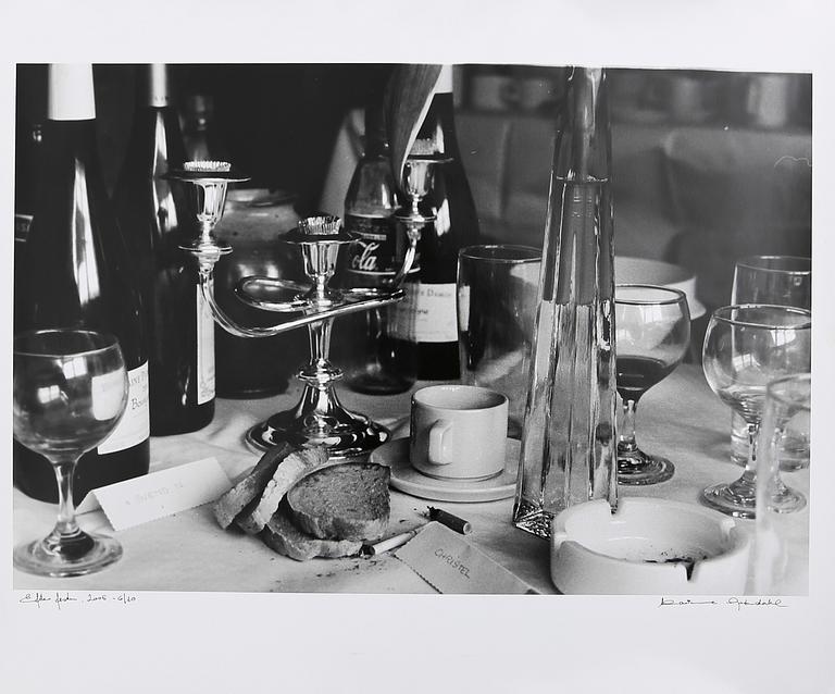 FOTOGRAFI, Marianne Gröndahl, signerad och daterad 2005.