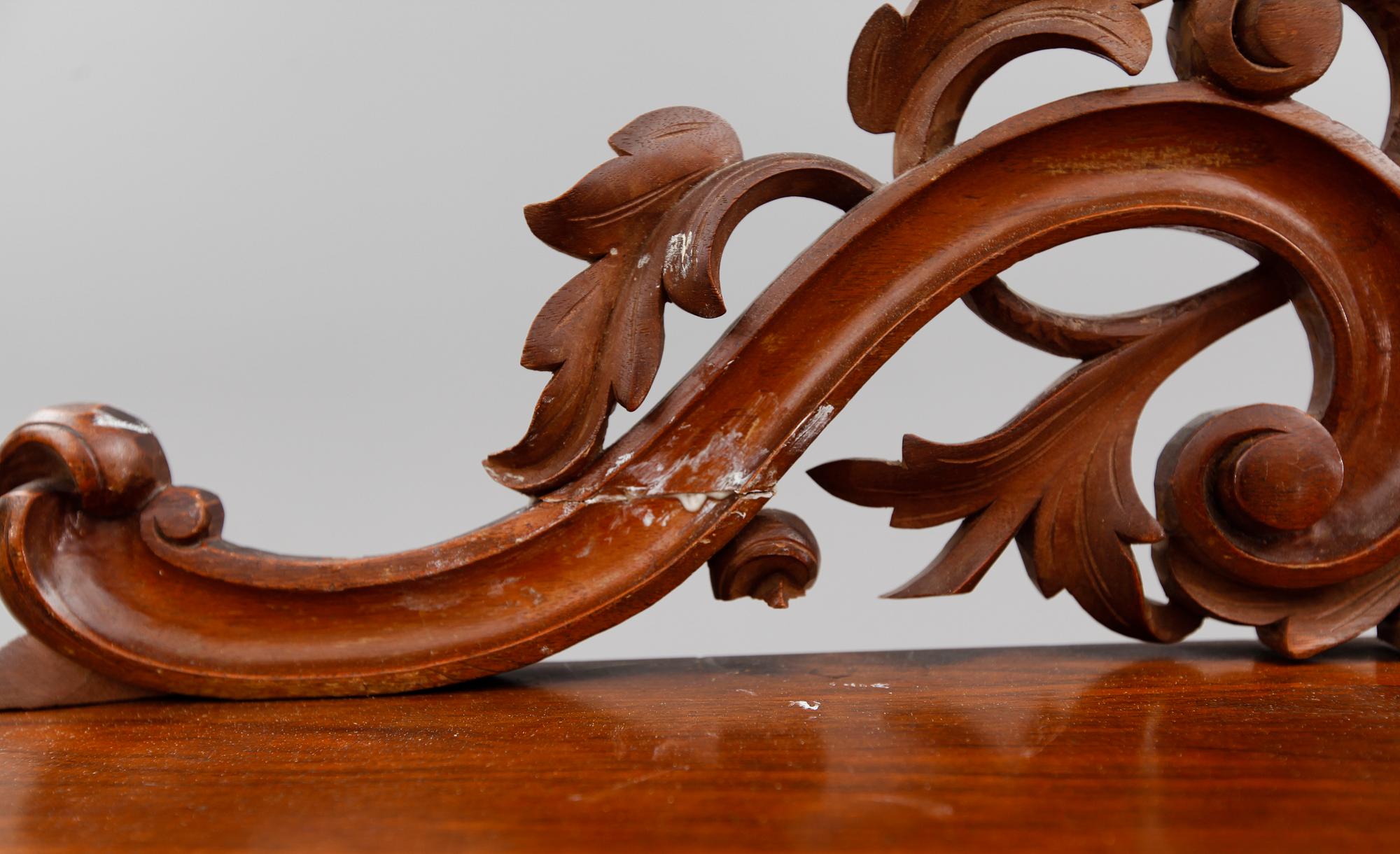 ATENIENNHYLLA, 1800-talets andra hälft.