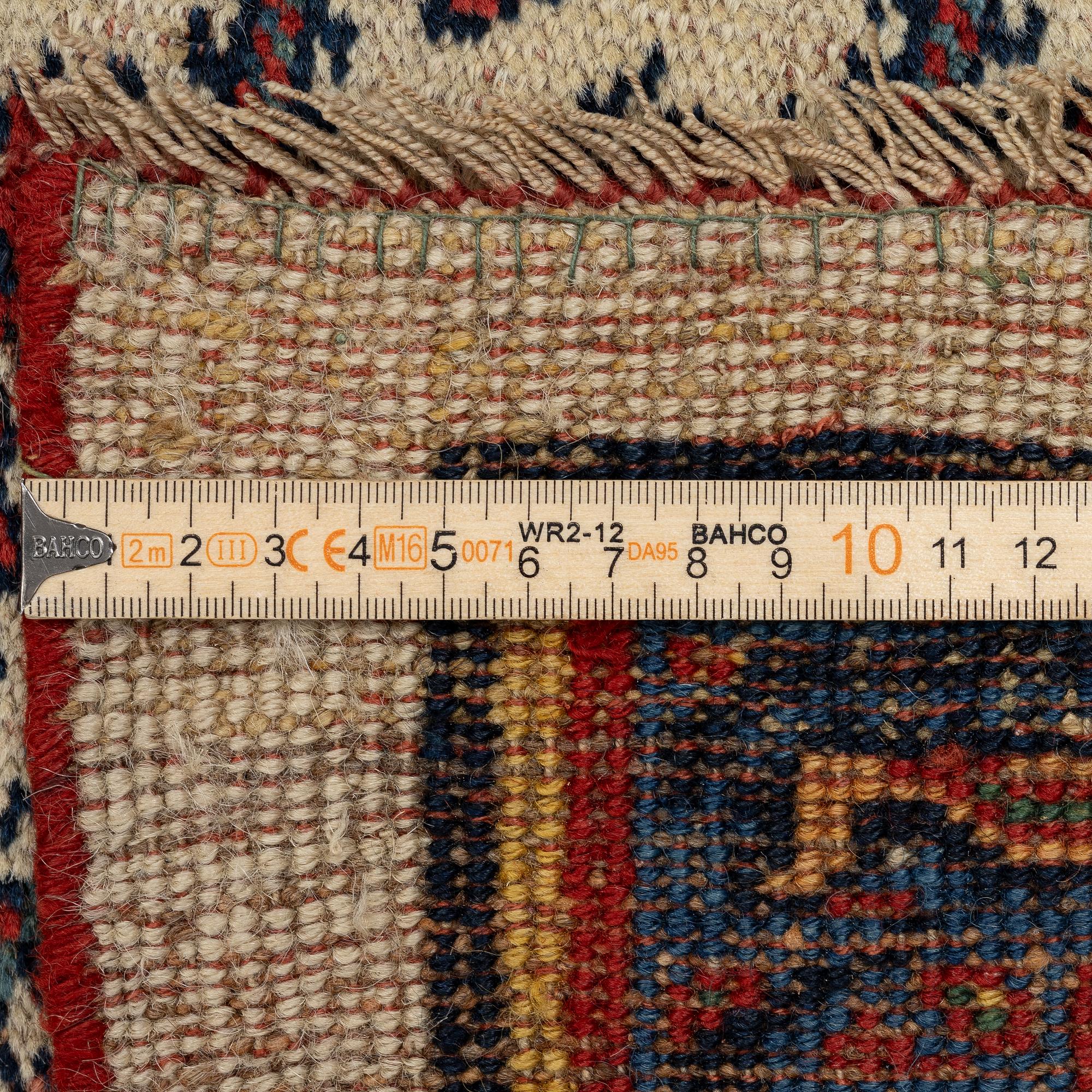 Gallerimatta, antik Bidjar, Västra Persien. 380 x 170 cm.