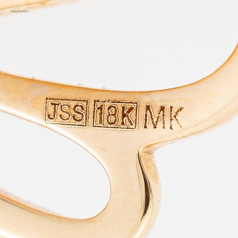 Brosch, Jarl Sandin/ Mary Kay, i form av bi, 18K guld med briljantslipade diamanter.