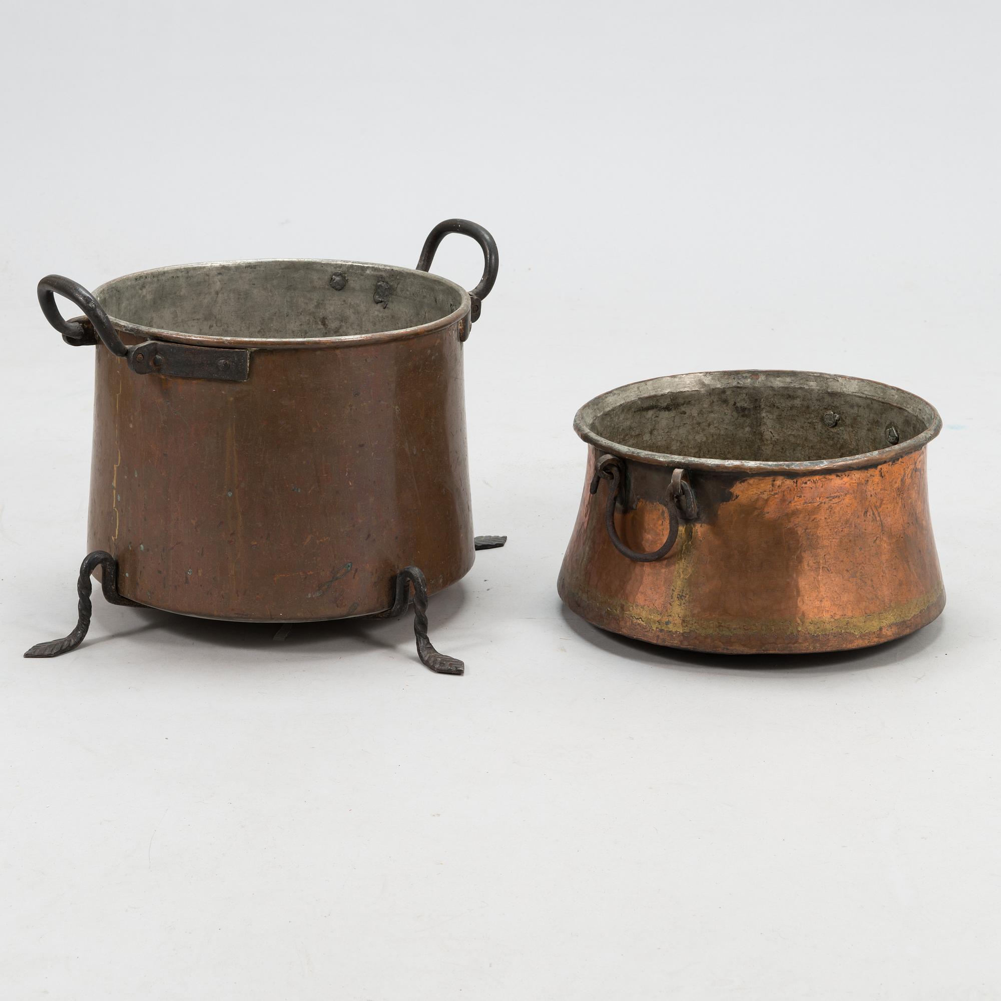 KATTILOITA, 2 kpl, kuparia, 1800-luvun loppupuoli.