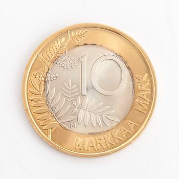 A 10 mark coin in gold and silver, 1999.