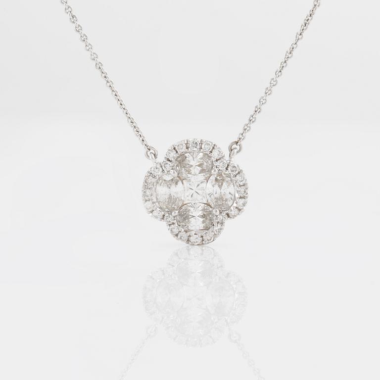 COLLIER, med briljant oval och prinsesslipade diamanter ca 1.50 ct.