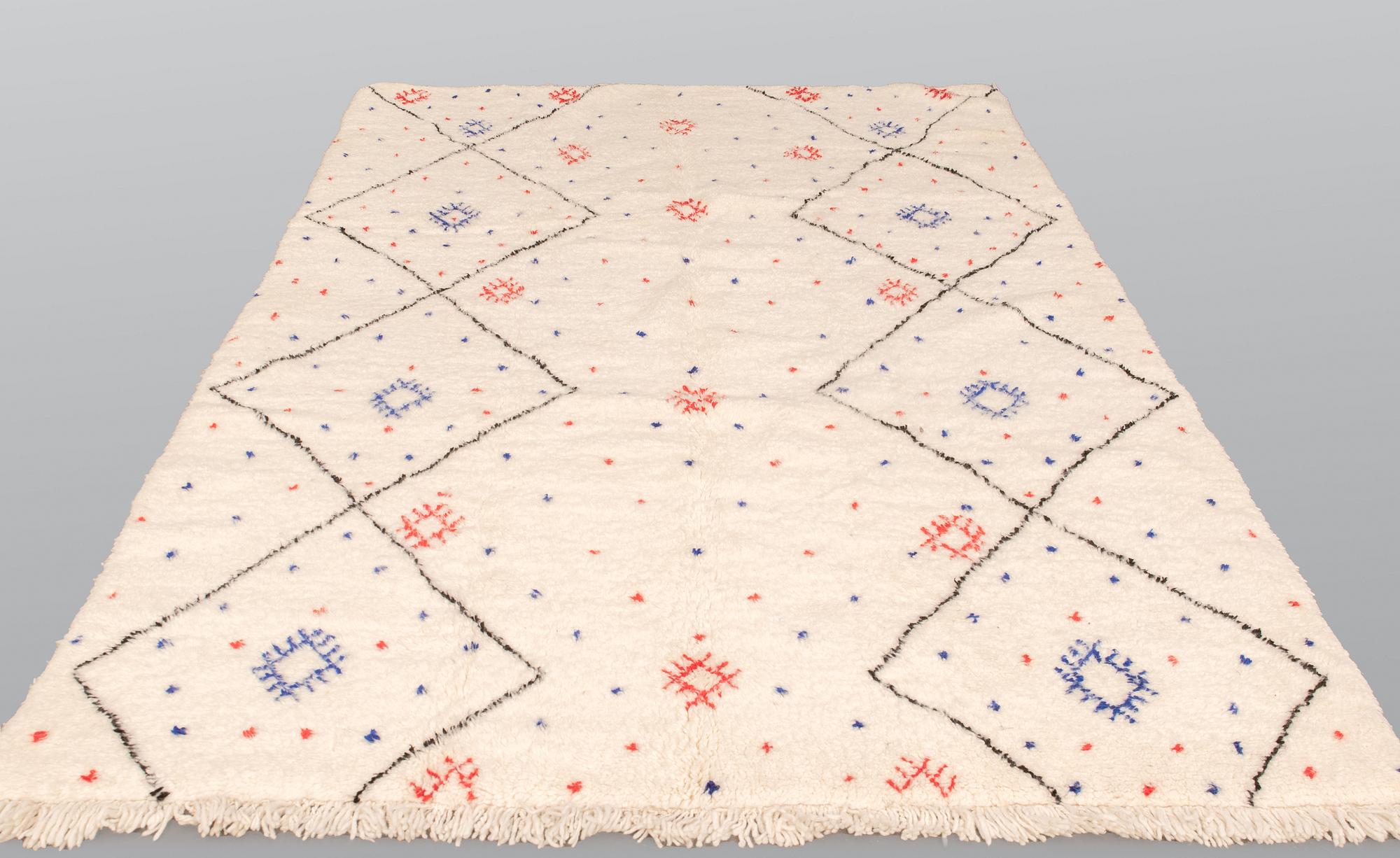 A Moroccan carpet, 288 x 175 cm.