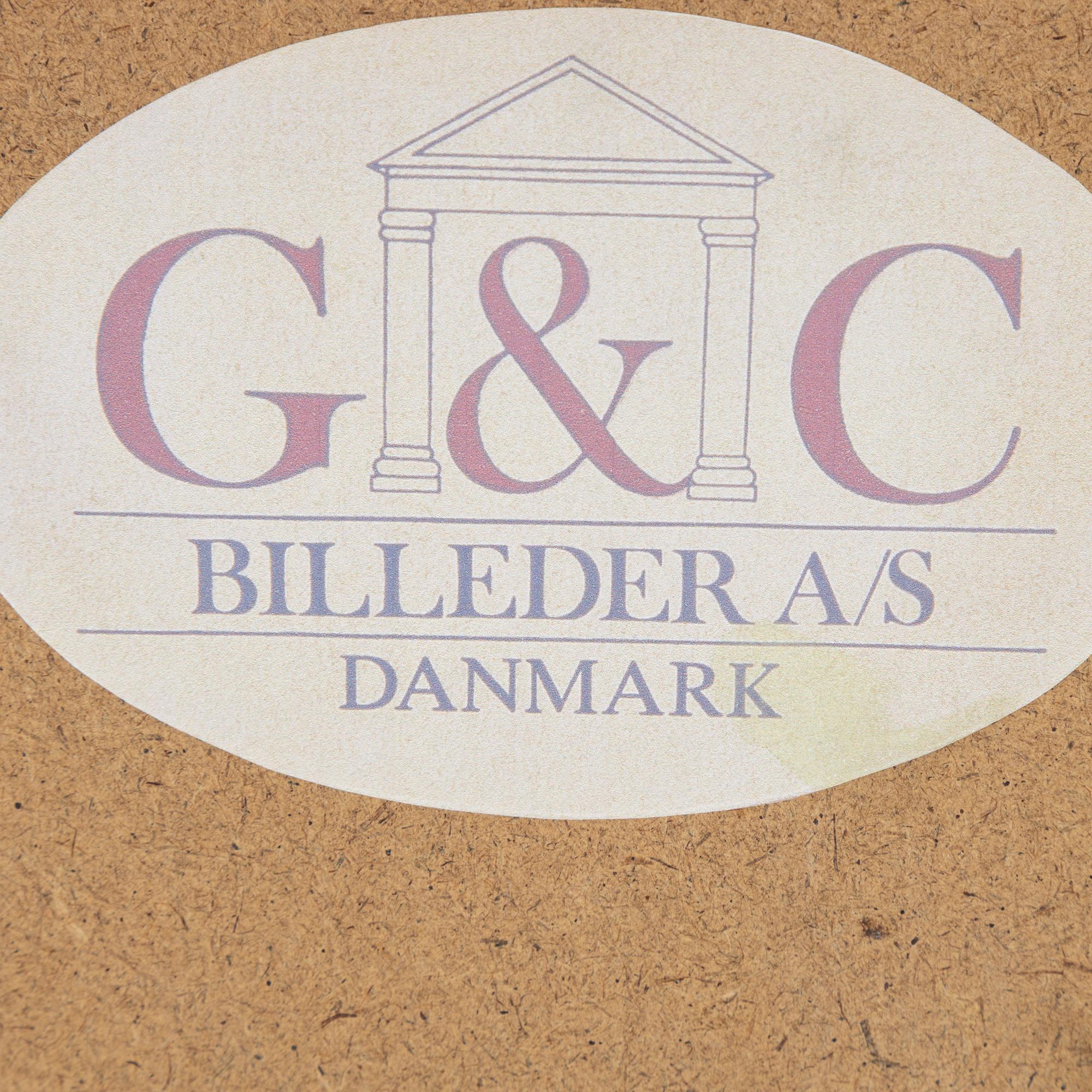A mirror, G&C Billeder A/S Danmark.
