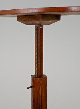 BORD, ett par. Empire, 1800-talets andra kvartal.