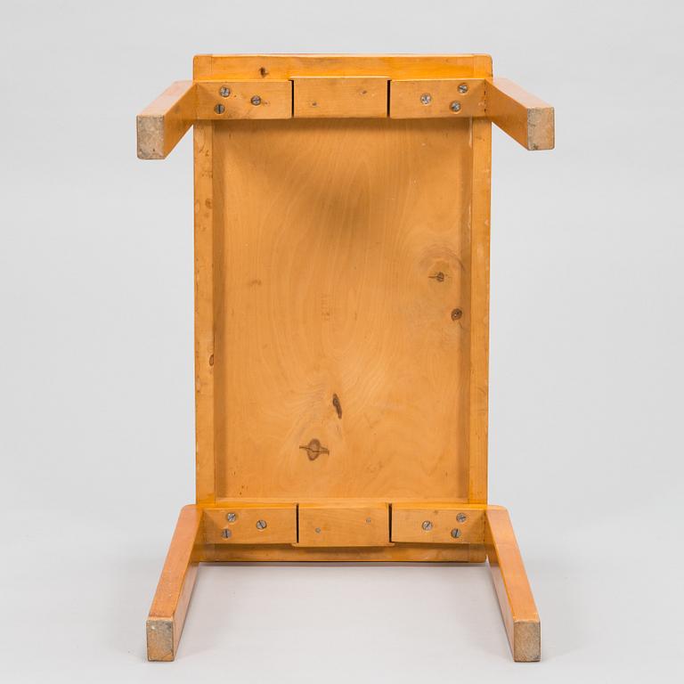 Alvar Aalto, bord, modell 86 för O.Y. Huonekalu- ja Rakennustyötehdas A.B. 1940-tal.