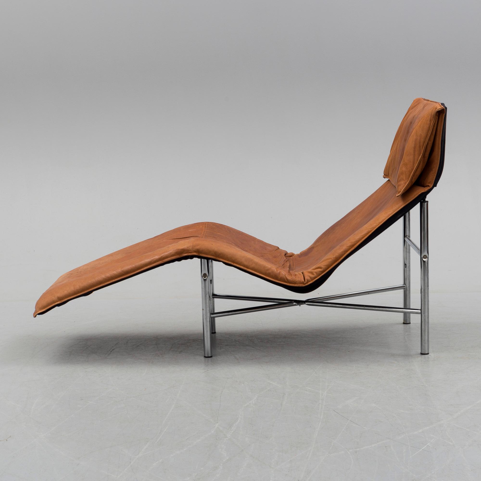 A 1980/90's "Skye" leather lounge chair by Tord Björklund for IKEA.