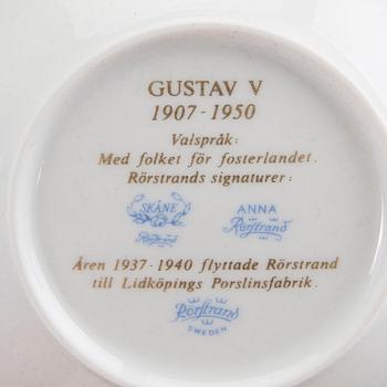 12 PORCELAIN CUSTARD CUPS WITH SAUCERS, Rörstrand, Sweden second half of 20th century.