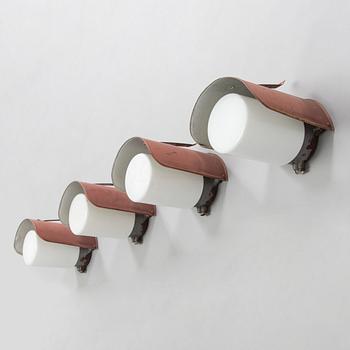 Paavo Tynell, A set of four model 7307 wall lamps / outdoor lighting for Idman. Mid-20th century.