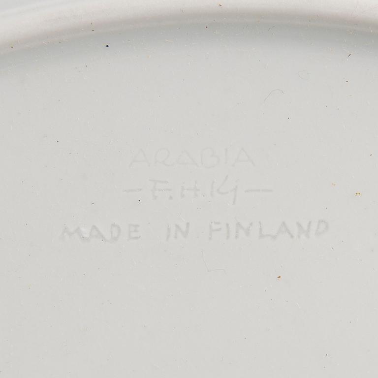 FRIEDL HOLZER-KJELLBERG, ASTIASTO, 34 osaa, "Helmi", riisiposliinia, signeeratut F.H.Kj. Arabia Finland.