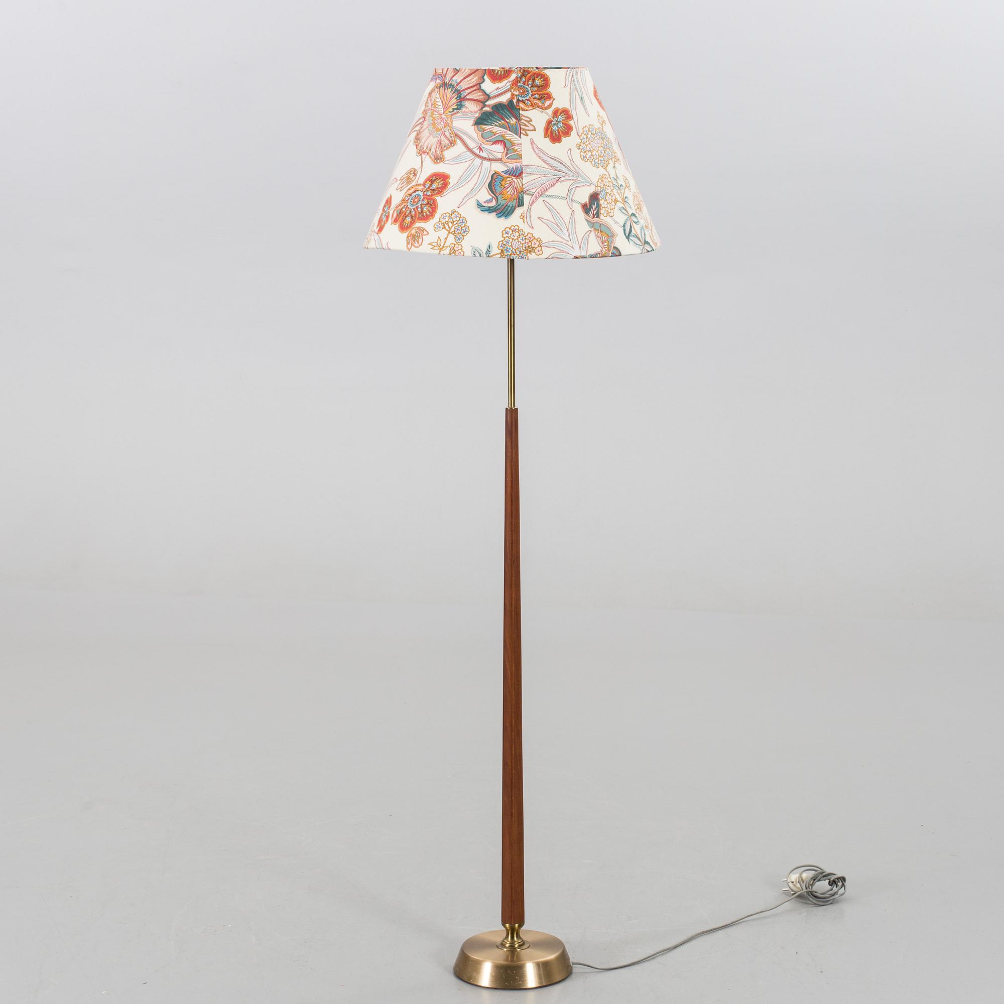 GOLVLAMPA, EM, Eskilstuna, märkt, 1900-talets mitt.